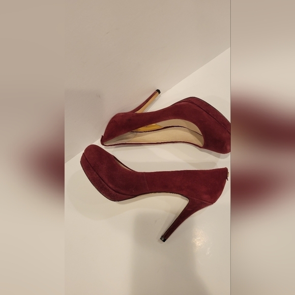 Michael Kors Burgundy Suede Platform Pump size 8 - Picture 8 of 10